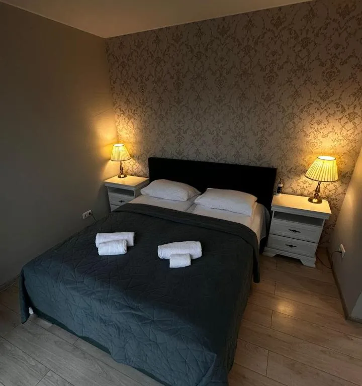 Apartments 2-7 — Dharma Stay (2)