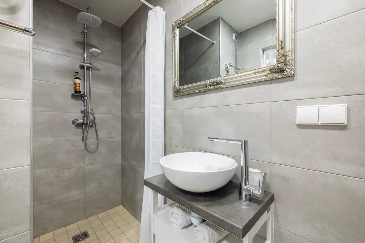 Apartamentai 2-7 — Dharma Stay